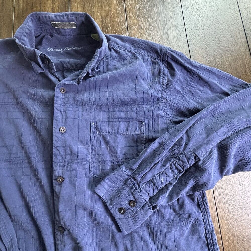 mens - TOMMY BAHAMA shirt - L - TEXTURED PLAID - 100% SILK - Navy- Button-Down
